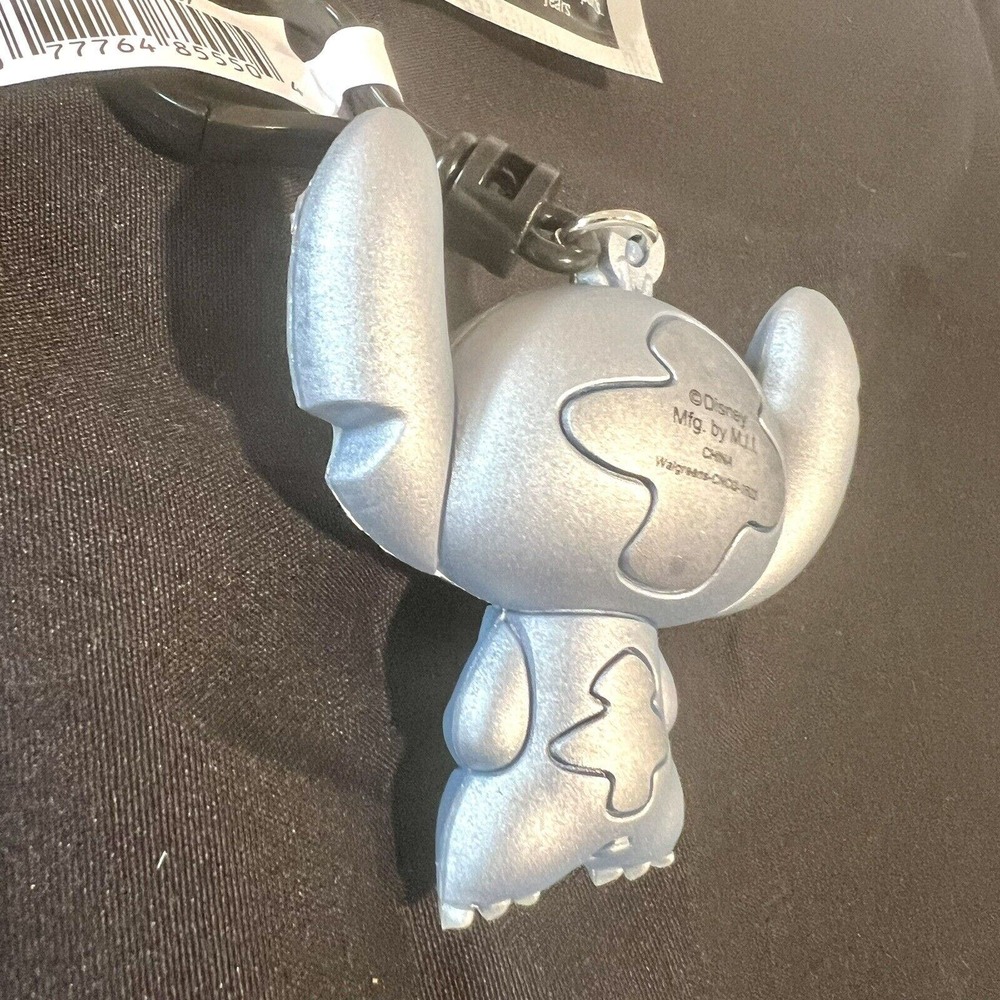 Disney 100 Platinum NEW * Silver Stitch Alien Clip * Blind Bag Monogram Keychain - Picture 8 of 8